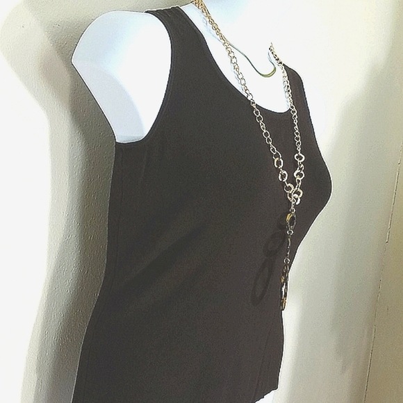 Classic Wide Strap Talbots tank top shell dark Brown crew neck stretch knit EUC - Picture 5 of 6